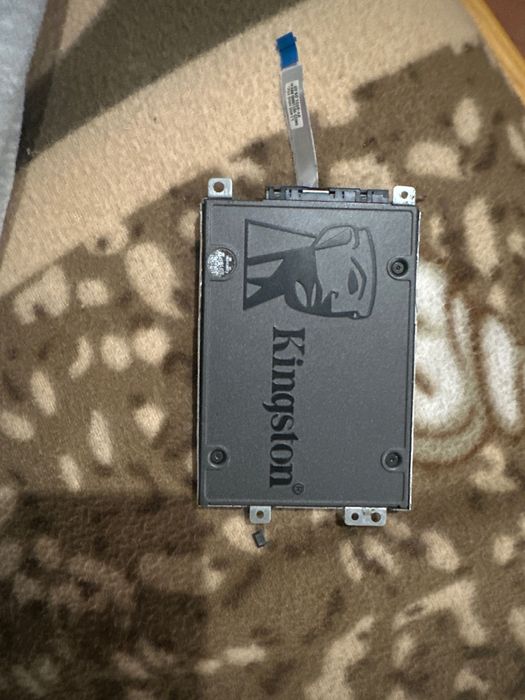 Продам ssd диск на 1тб.