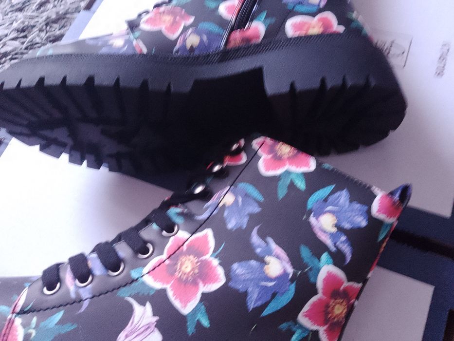 Kozaki botki w kwiaty