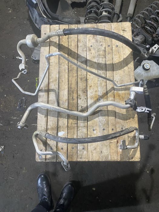 Трубки кондиционера Ford Fiesta MK7