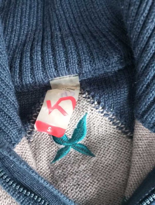 Sweter z golfem Kari Traa, S