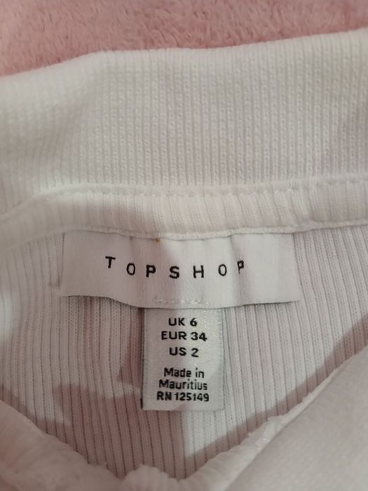 Коротка сукня з ґудзиками