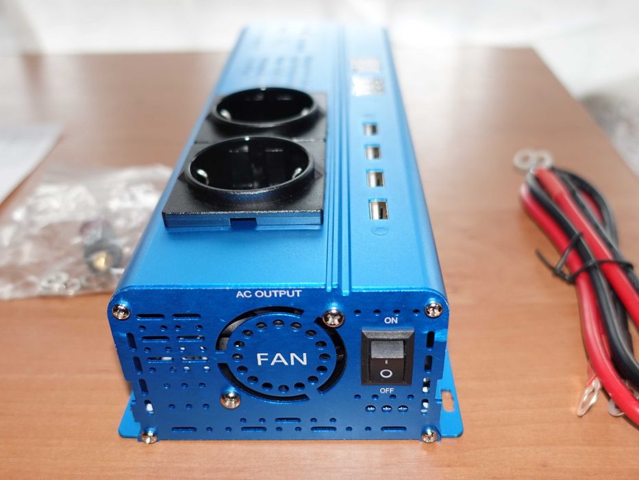 Інвертор постійної напруги 12V у 220V. Пікова потужність 3000 Вт.