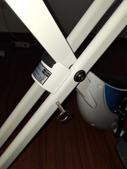 Bicicleta estática dobrável Tron