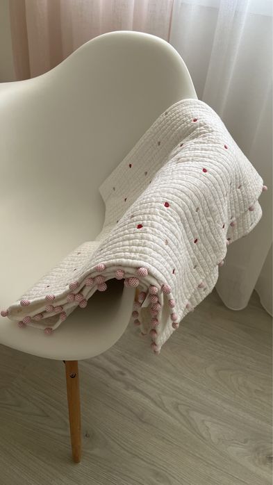 Colcha cama bebé Zara Home 1mx1,20m