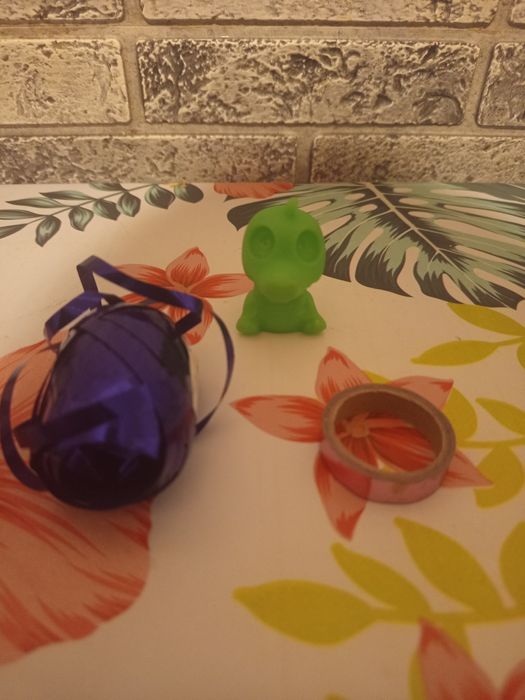 Oddam za darmo  zabawka taśmy