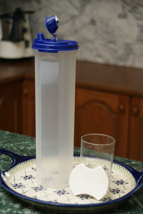 TUPPERWARE pojemnik do oleju lub spaghetti dwa w jednym +GRATIS