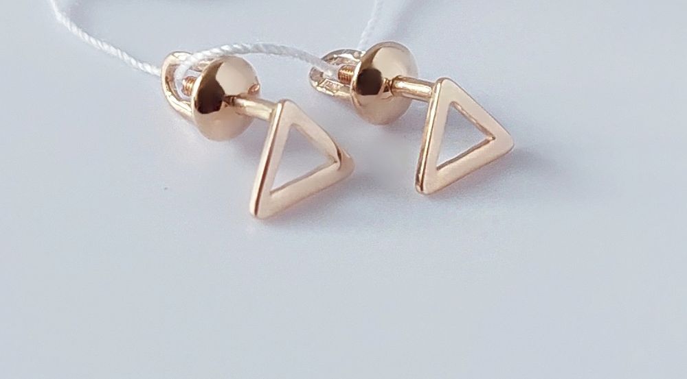 Золоті сережки "Трикутники" 585 проба нові