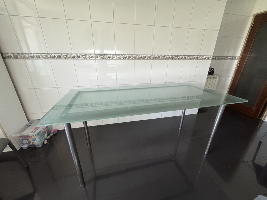 Mesa de Cozinha em vidro
