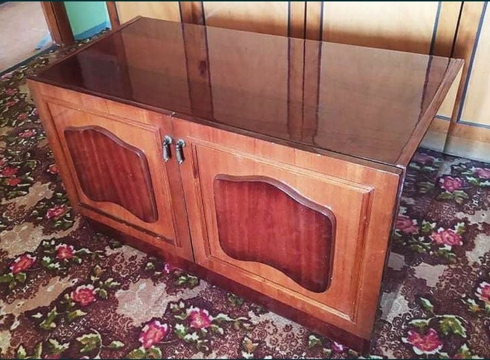 Тумба під телевізор