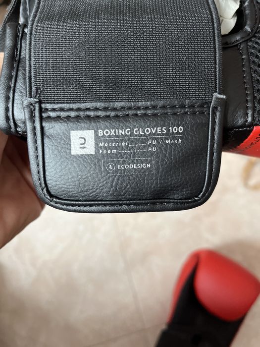 Luvas boxe 12 e proteções.