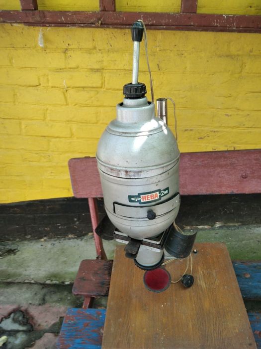 Фотоувеличитель Нева фотозбільшувач радянський