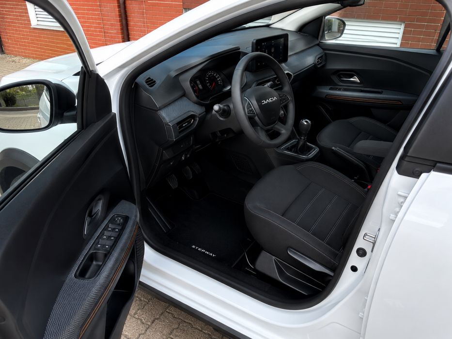 Dacia Sandero Stepway 1.0 TCe 91cv Automático – 2023 | Apenas 28.000 km