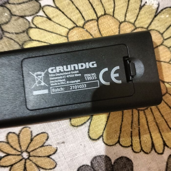 Pilot uniwersalny Grundig