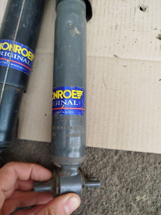 Амортизатори Монро Волга ,Газ 3110, 2410, 31105