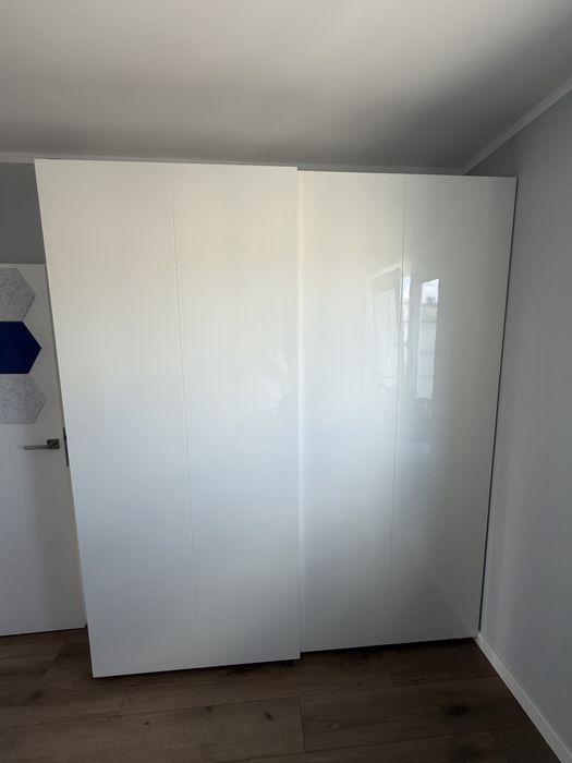 Szafa PAX / HASVIK biały połysk w rozmiarze 200x42x236 cm