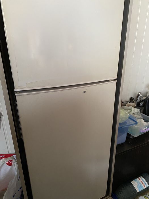 Холодильник атлант в хорошем состоянии