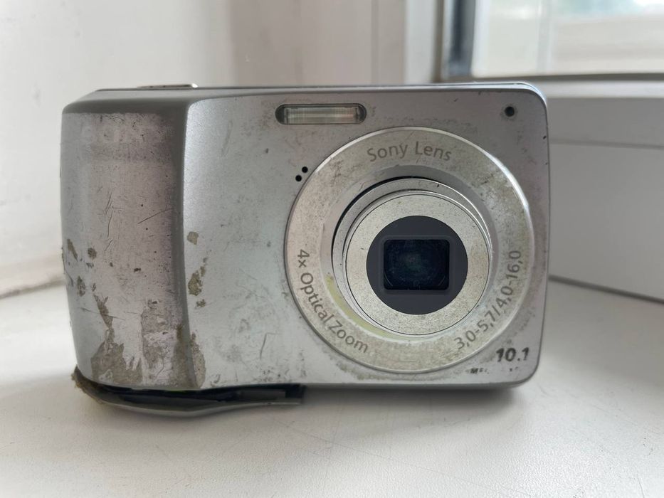 Цифровой фотоаппарат Sony CyberShot DSC-S3000