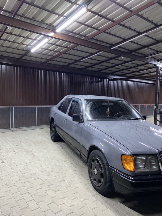 Mercedes-Benz E-Class 1987 VIN WDB1241201A570156 фото оголошення 2 з 8