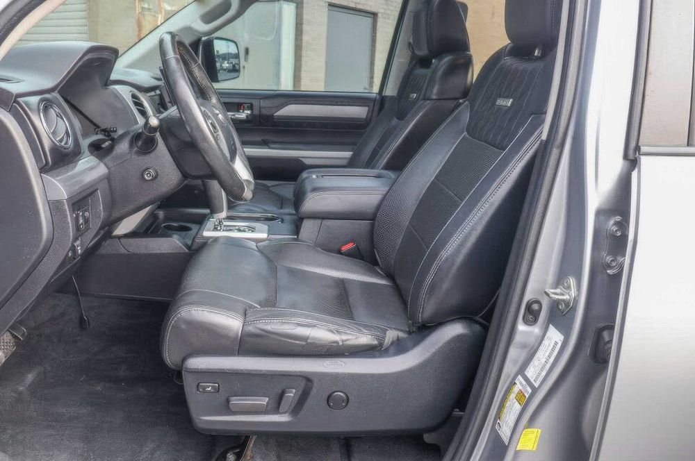 Toyota Tundra Platinum CrewMax      2019