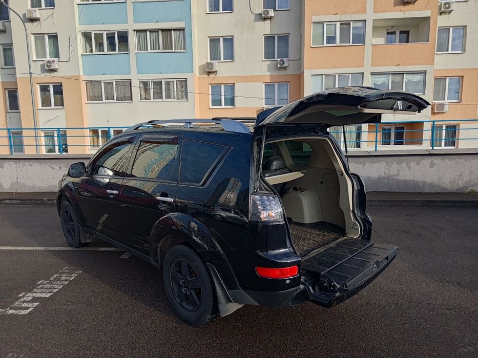 Mitsubishi outlander xl