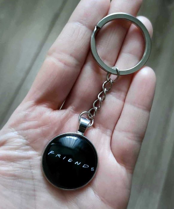FRIENDS Przyjaciele Serial Brelok do kluczy Czarny