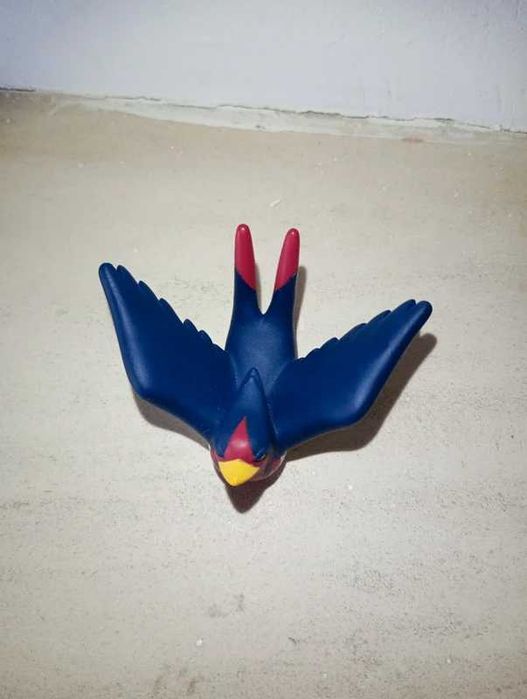 Pokémon finger puppet / brinquedo / figura pokémon Swellow da bandai