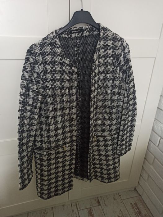 Narzutka, płaszczyk, kardigan. Stradivarius M