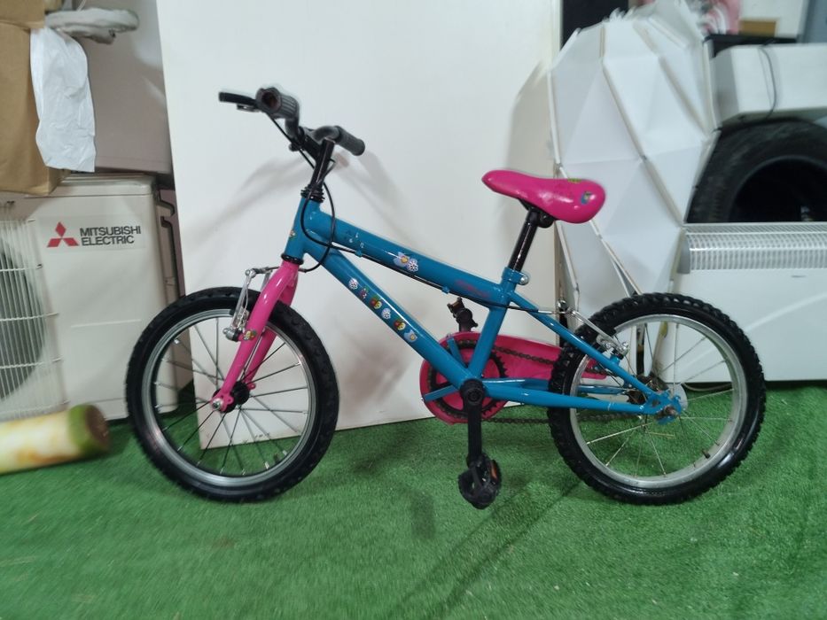 Bicicleta de menina
