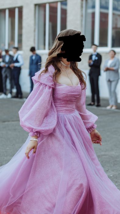 Продам випускну сукню