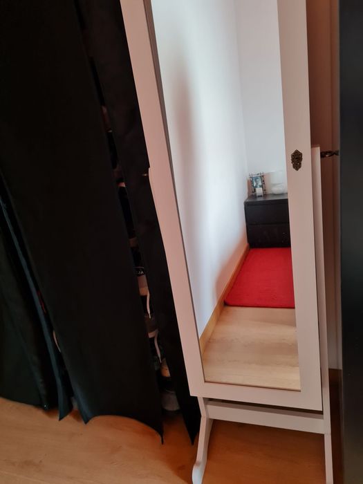 Armário Guarda Jóias