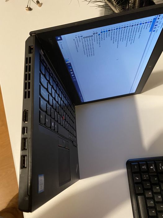 Lenovo Thinkpad x260 I5 8gb RAM 256gb SSD