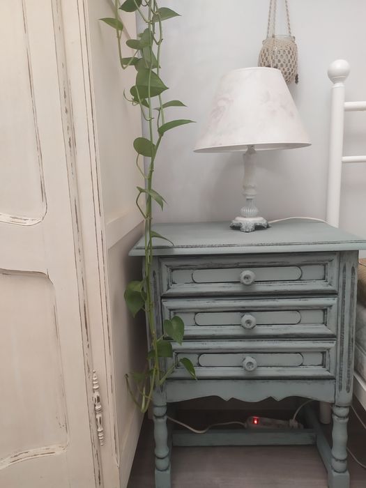 Szafka nocna drewniana,  stolik nocny, komoda, komódka, shabby chic