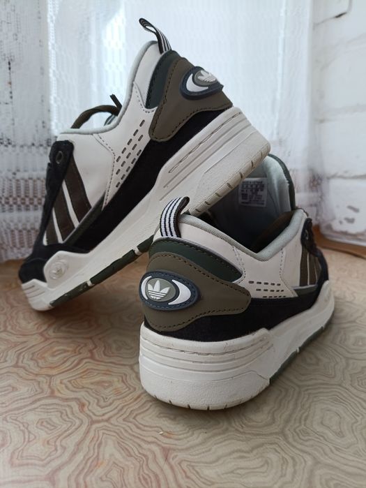 Кросівки Adidas Adi2000