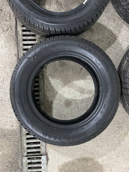 Зимові шини Goodyear Ultra Grip ICE 2 175/65 R14 86T M+S 2022 року
