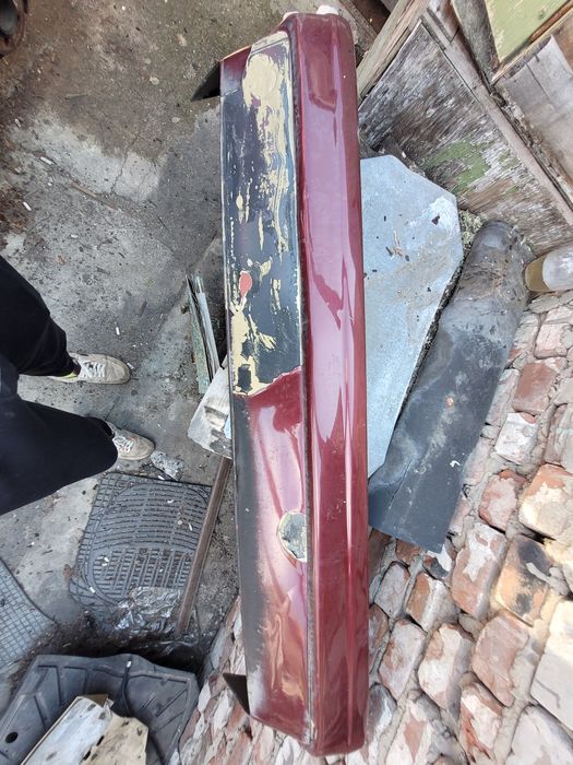 Бампер задній mercedes 190