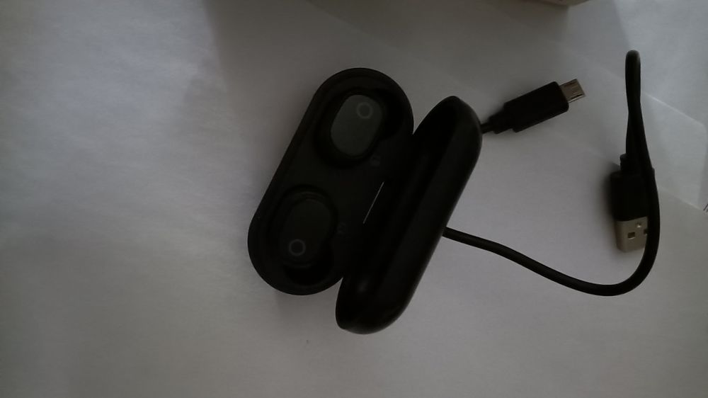 Earphones wireless