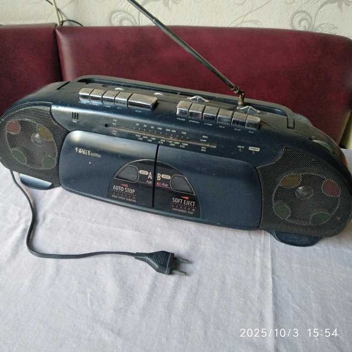 Двухкаскассетный стерео магнитофон First Austria 195 с радиоприемником