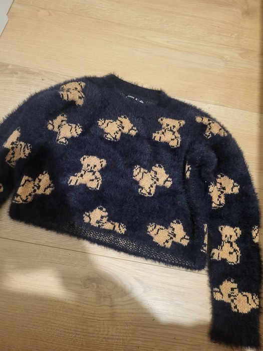 Sweter dziewczęcy 128/134