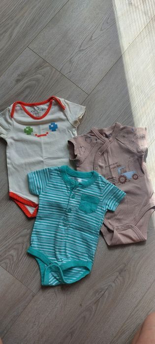 Zestaw trzech body niemowlęcych krótki rękaw