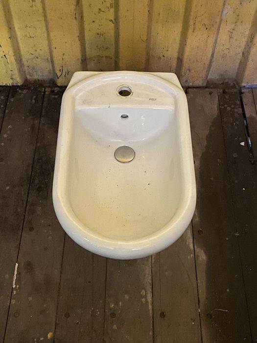 Bidé ROCA medidas 54*31