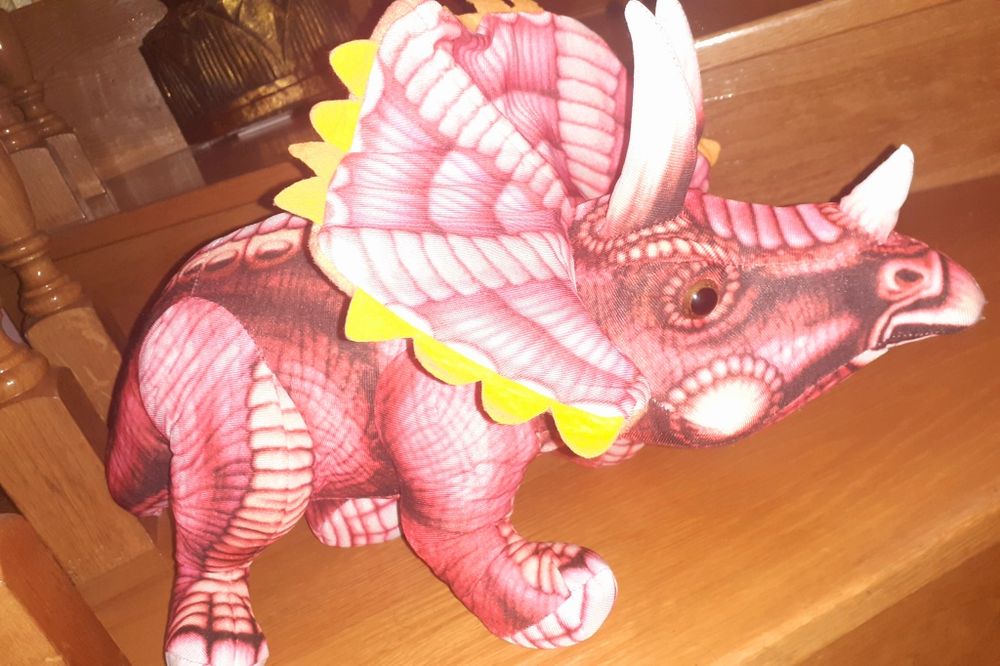 Brinquedo dinossauro em tecido grande  57 cm lindissimo