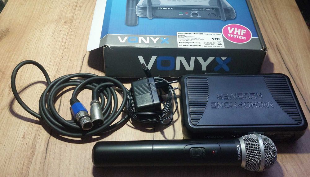 Mikrofon bezprzewodowy Vonyx VHF STWM711 na baterie. 50 metrów zasięgu