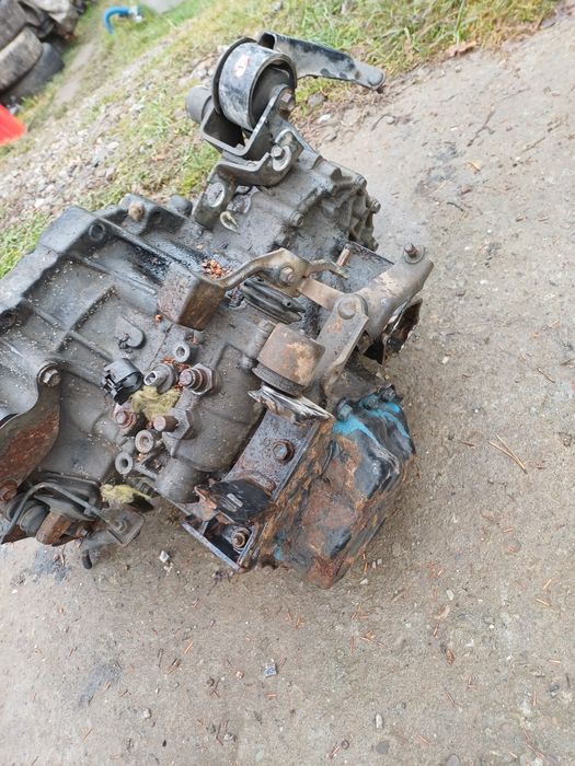 Skrzynia biegów toyota avensis t25 2.0 d4d 116km