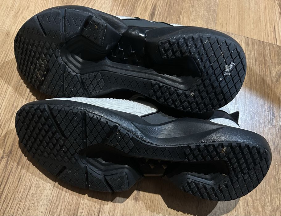 Sneakersy Kazar 44 stan bdb