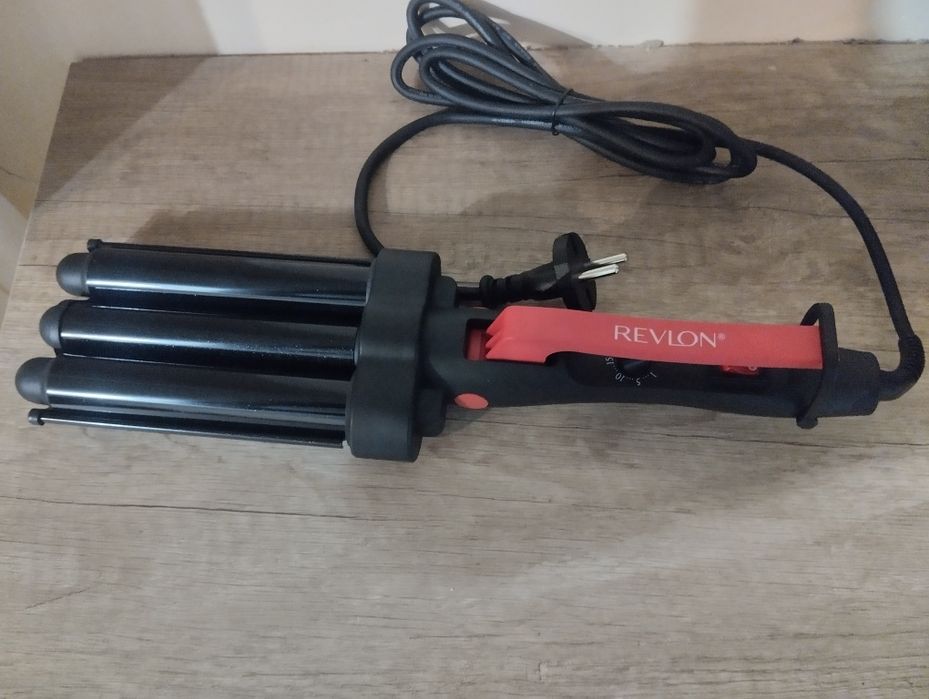 Потрійна плойка REVLON