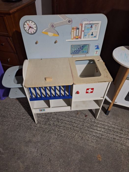 Em bom estado. Para despachar