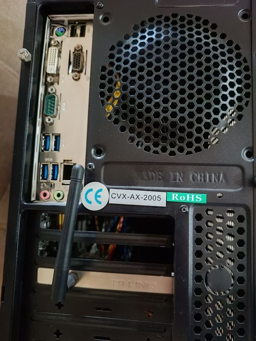 Komputer stacjonarny ( kompletny) monitor Windows 10,  1000GB