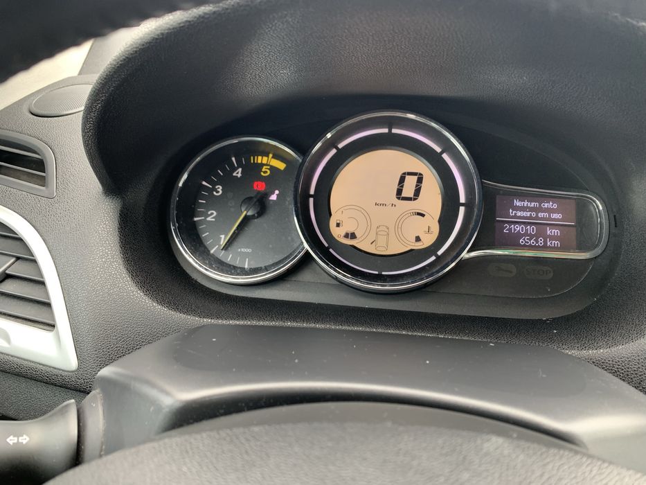 Renault Megane III Dynamique 1.5 dci 110 cv- Impecável