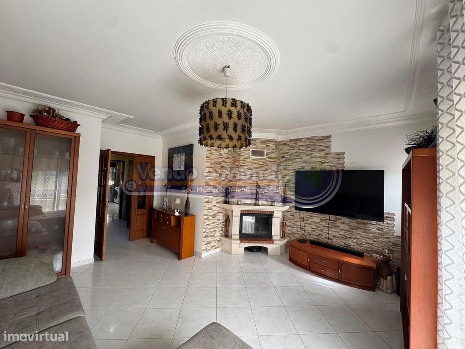 Apartamento T3 em Benavente (B702)
