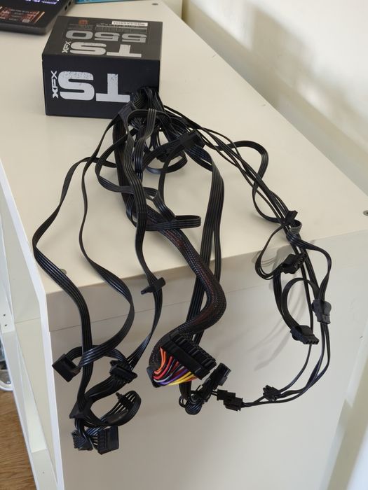 XFX TS 550 - Fonte de alimentação (PSU)